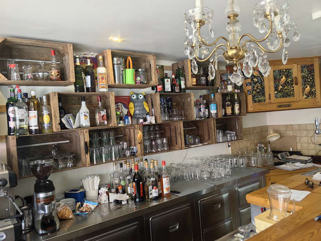 bar